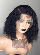 Load image into Gallery viewer, Halle 13x4 Lace Frontal Unit
